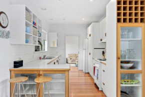 Matching Green on The Parade - perfect location! Ocean Grove